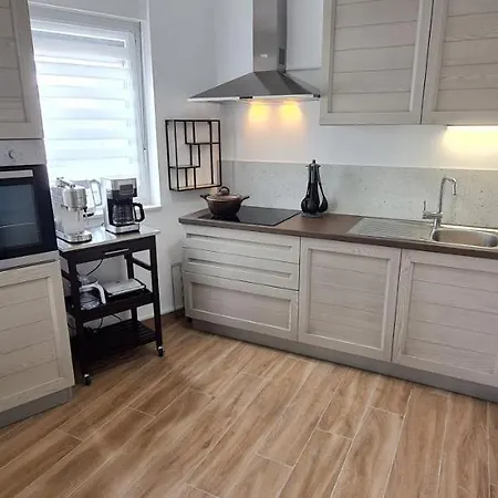 New Danijela, Garden And Garage Place *