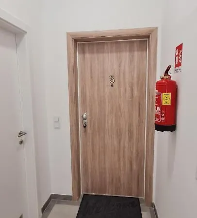 New Danijela, Garden And Garage Place Apartment *