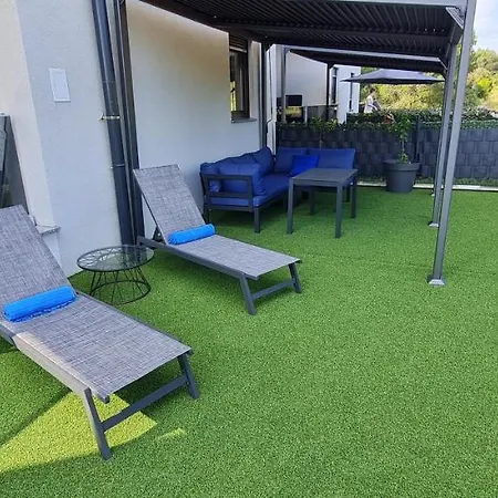 New Danijela, Garden And Garage Place *