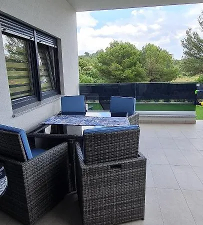 New Danijela, Garden And Garage Place *