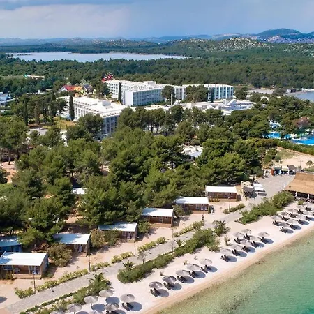 Διαμέρισμα New Danijela, Garden And Garage Place