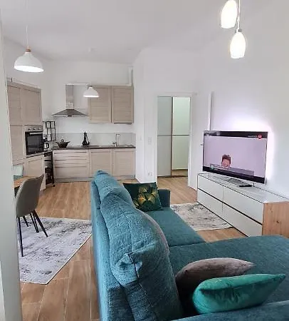 New Danijela, Garden And Garage Place Apartment *