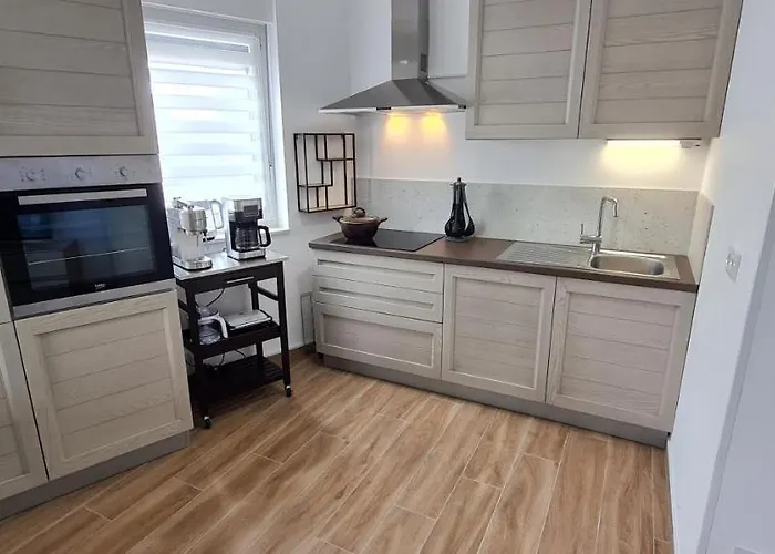 New Danijela, Garden&garage Place *