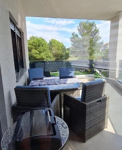 Appartement New Danijela, Garden&garage Place Šibenik