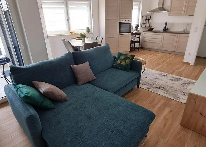 New Danijela, Garden&garage Place Appartement