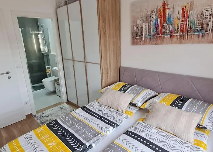 New Danijela, Garden&garage Place Šibenik