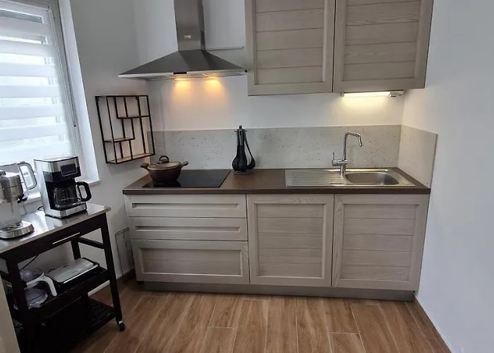 New Danijela, Garden&garage Place Šibenik