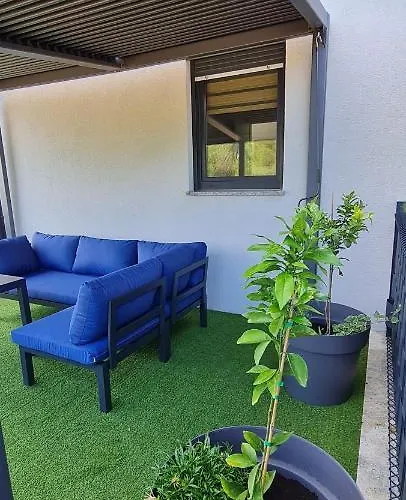 New Danijela, Garden&garage Place *