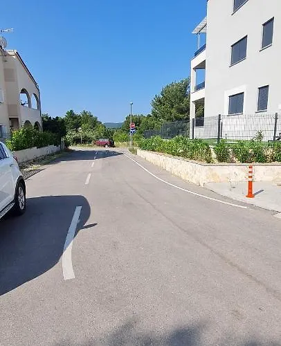 New Danijela, Garden&garage Place *